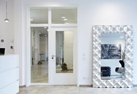 Prosklené bílé interiérové dveře PRÜM Standard LA, povrch dveří Bílá exclusiv, sklo Float čirý, prosklená stěna