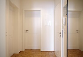 Bíle lakované interiérové dveře PRÜM Profila PF2, povrch dveří - Lak - Bílá exclusiv