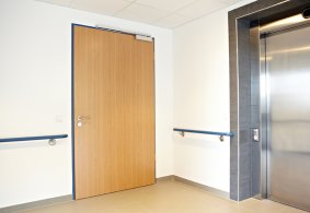 Laminátové interiérové dveře PRÜM Standard, povrch dveří CPL laminát - Buk