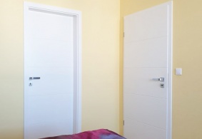 Bíle lakované interiérové dveře PRÜM Royal 251