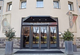 Hotel v Kolíně nad Rýnem - realizace interiérových dveří PRÜM